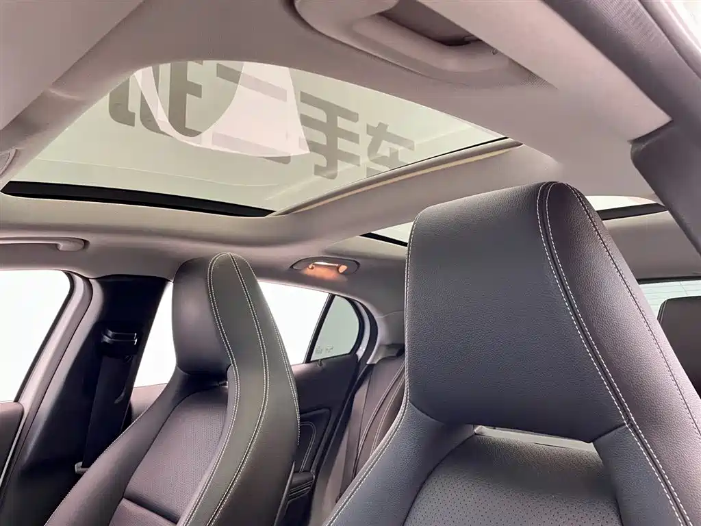 Mercedes-Benz GLA 2019 — фото 16