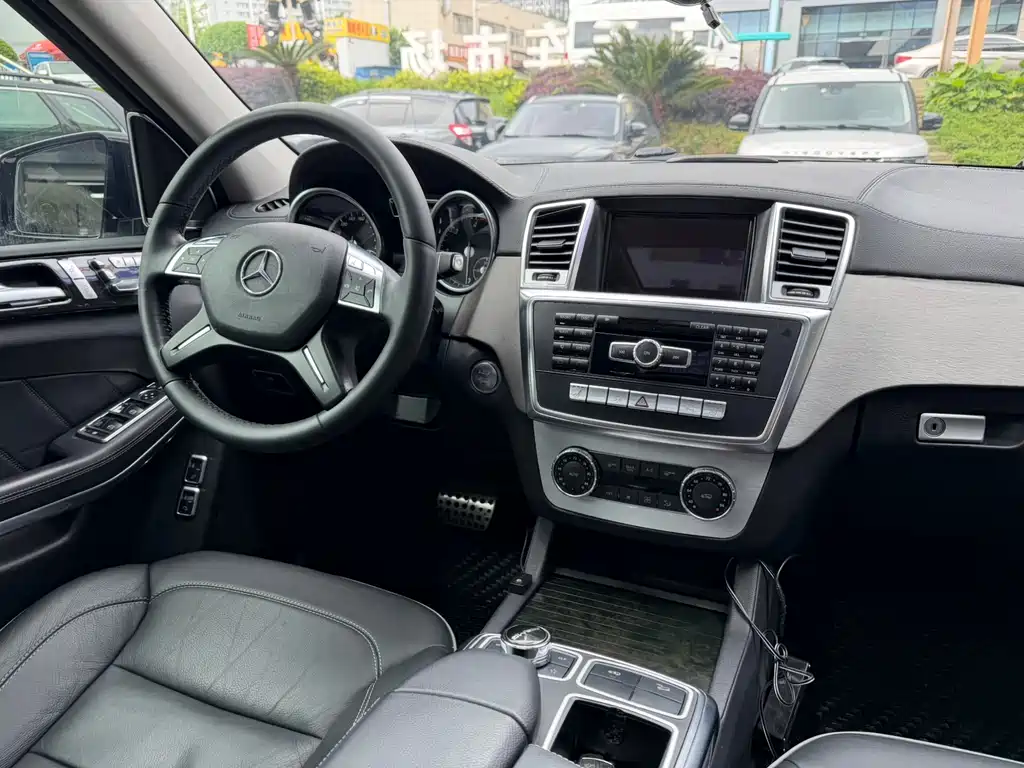 Mercedes-Benz GL-Class 2014 — фото 10