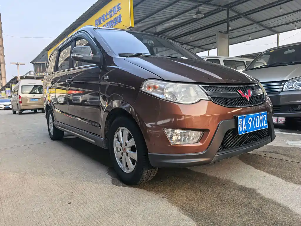 Wuling Hongguang 2016 — фото 4