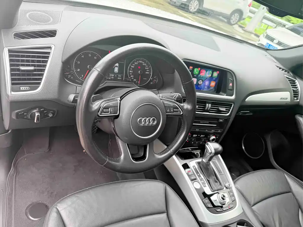 Audi Q5 2015 — фото 11
