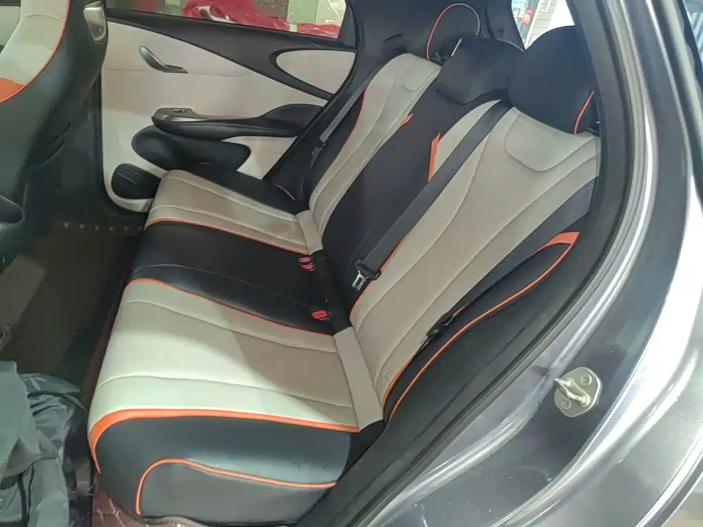 BYD Dolphin 2022 — фото 17
