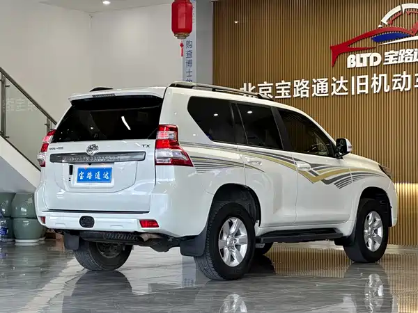 Toyota Prado 2016