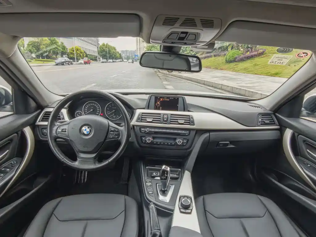 BMW 3 Series 2015 — фото 5