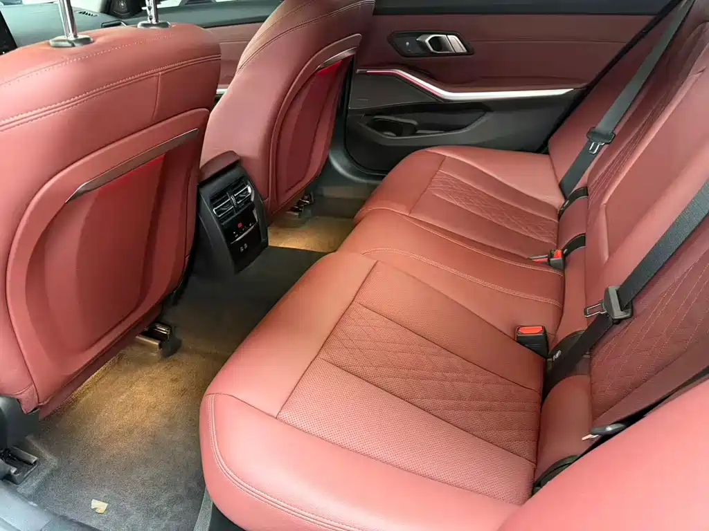 BMW 3 Series 2024