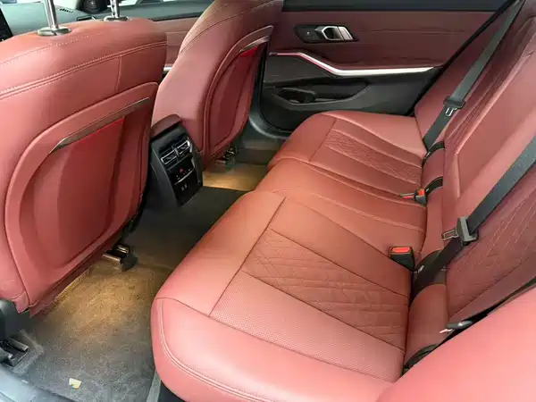 BMW 3 Series 2024