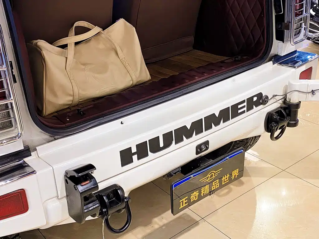 Hummer H2 2016 — фото 35
