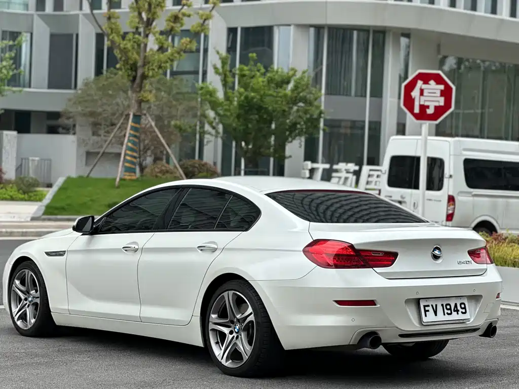 BMW 6 Series 2016 — фото 39