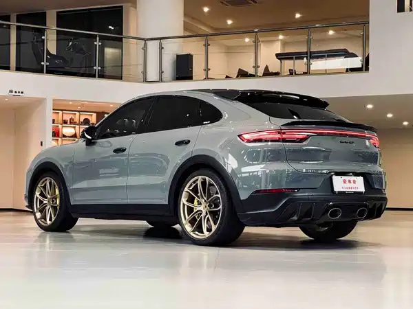 Porsche Cayenne 2023