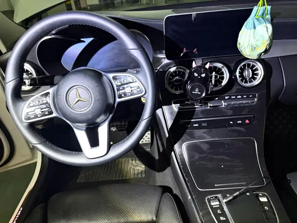 Mercedes-Benz C-Class 2018