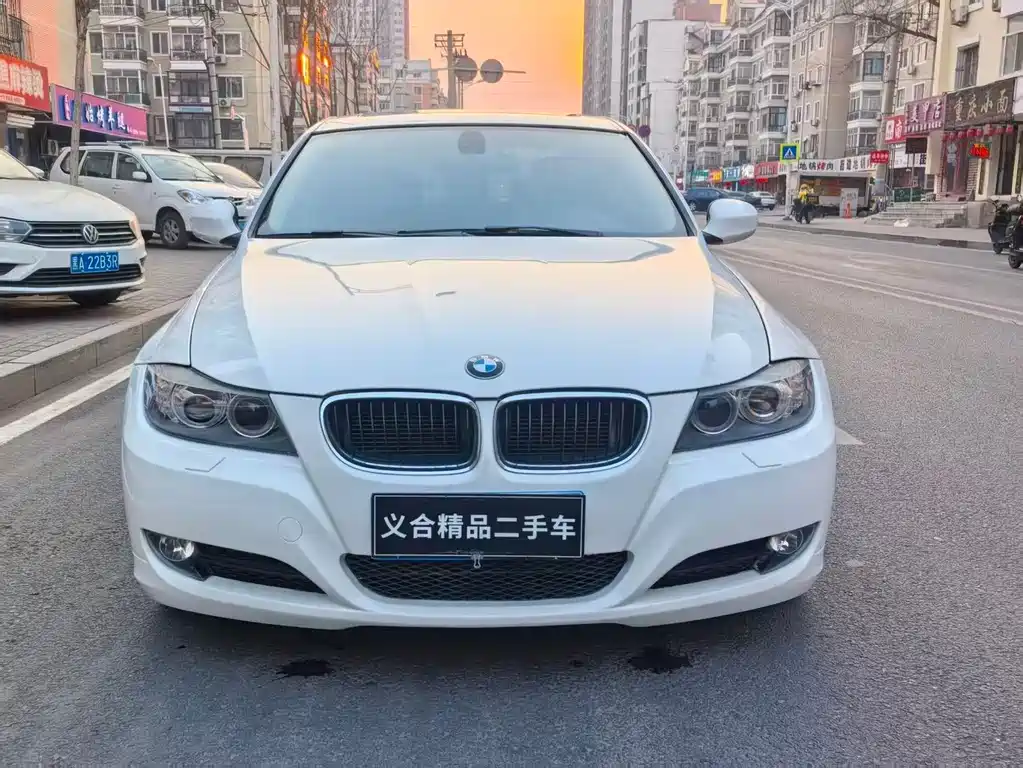 BMW 3 Series 2012 — фото 2
