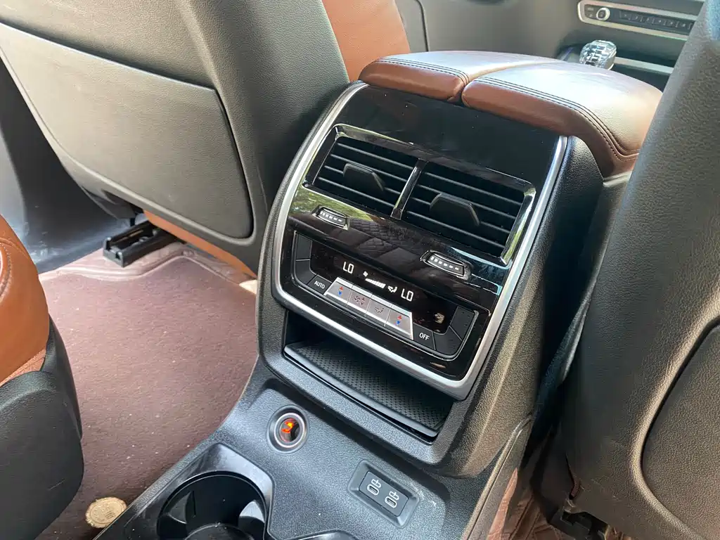BMW X7 2021 — фото 11