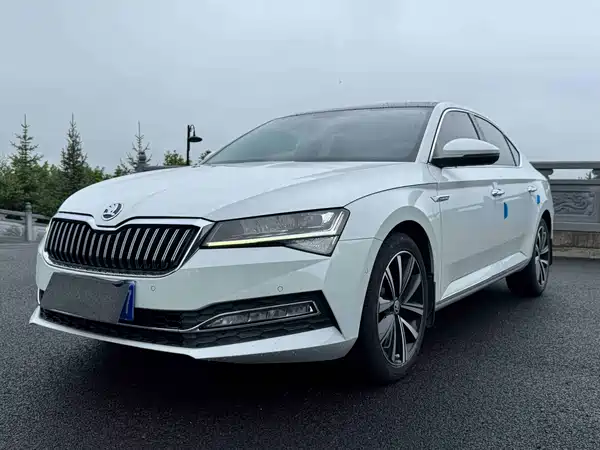Skoda Superb 2023