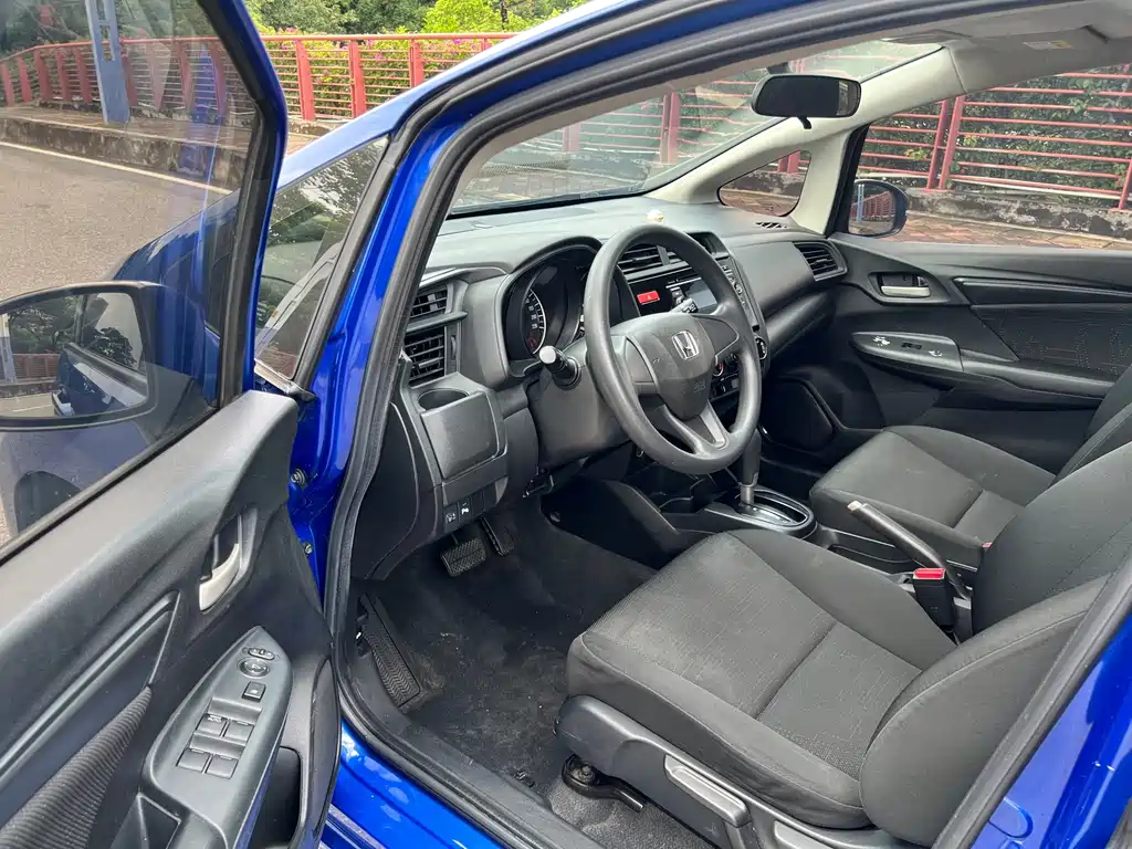 Honda Fit 2017 — фото 8