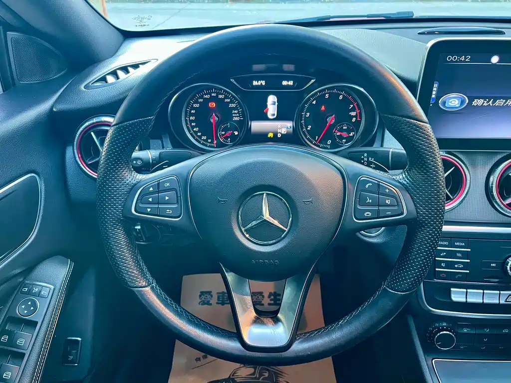 Mercedes-Benz CLA 2018 — фото 17