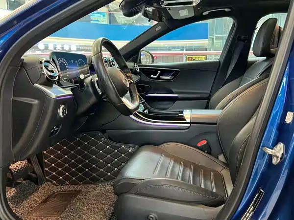 Mercedes-Benz C-Class 2023