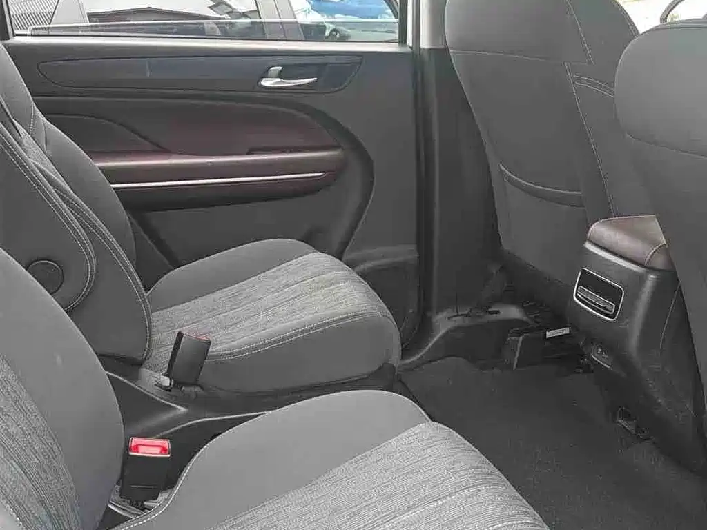GAC Motor Trumpchi M6 2022 — фото 10
