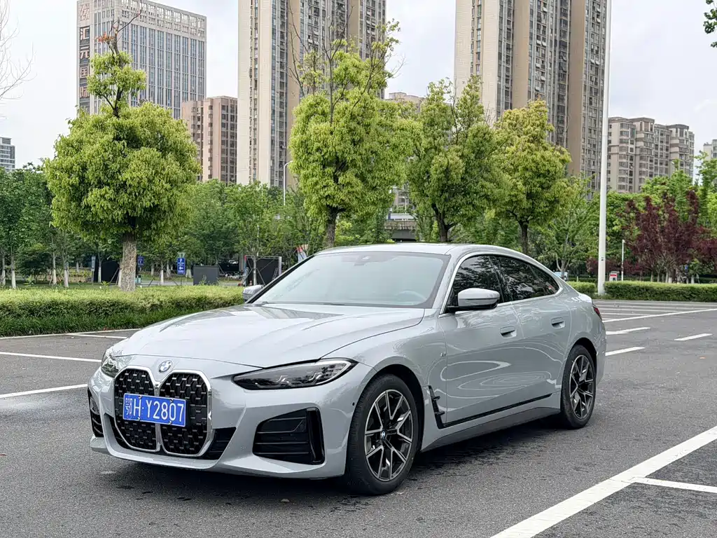 BMW 4 Series 2024 — фото 1