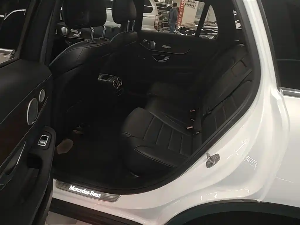 Mercedes-Benz GLC 2019 — фото 17