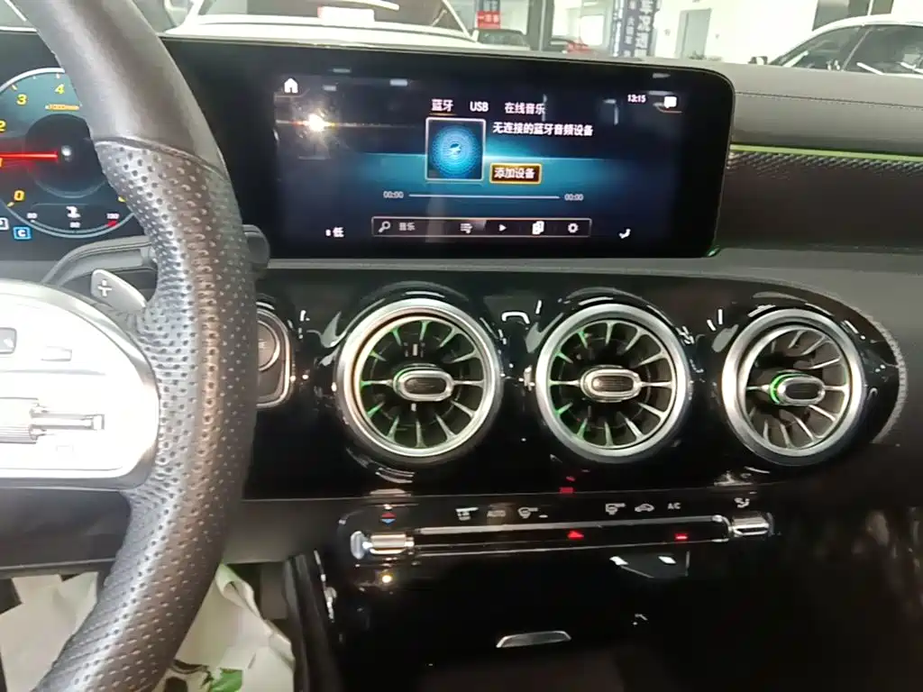 Mercedes-Benz A-Class 2021 — фото 13