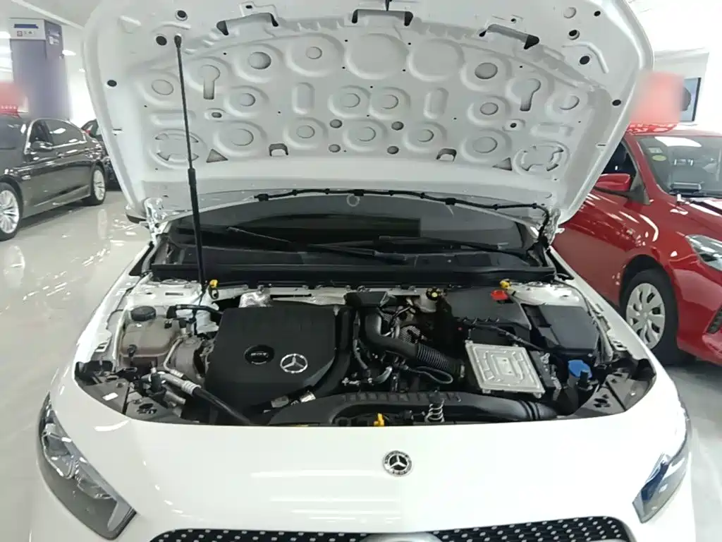 Mercedes-Benz A-Class 2021 — фото 20