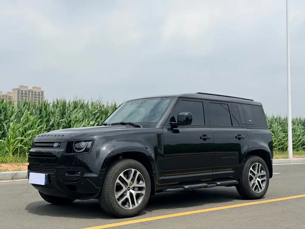 Land Rover Defender 2024 — фото 1