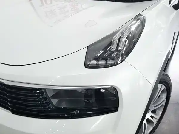 Lynk & Co 01 2021