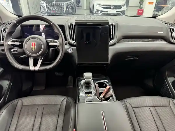 Hongqi HS3 2025