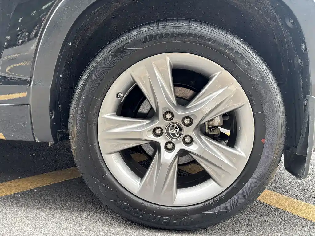 Toyota Highlander 2019 — фото 16