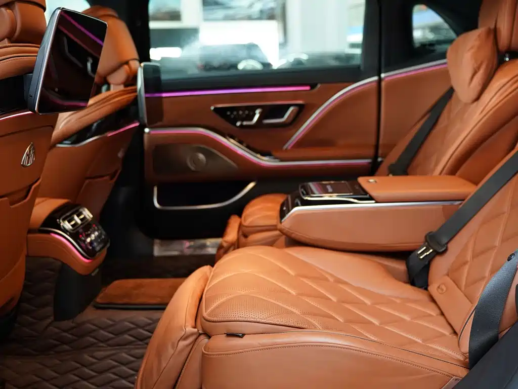 Mercedes-Benz Maybach S-Class 2021 — фото 11