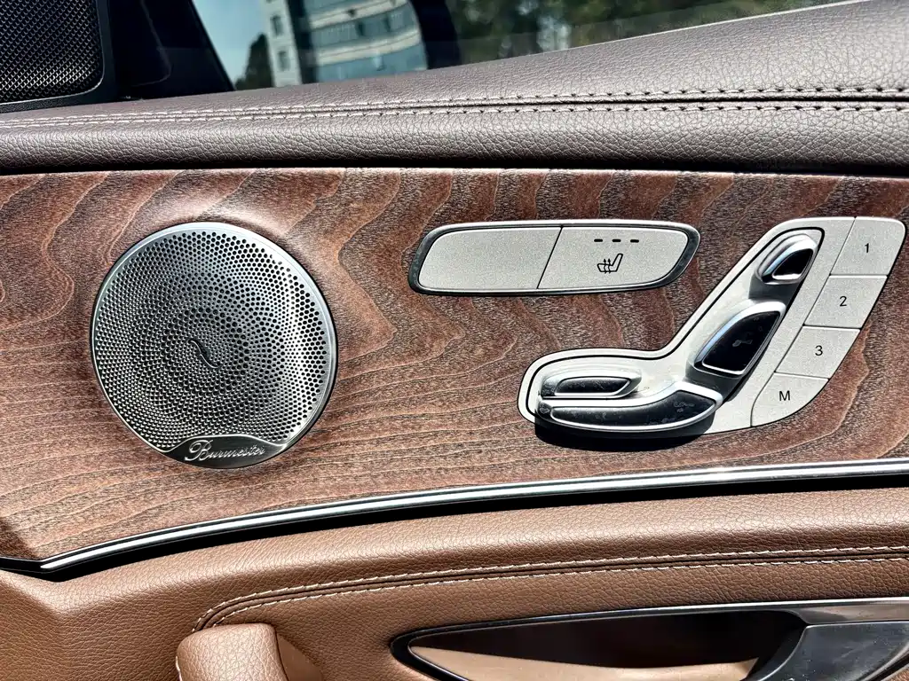 Mercedes-Benz E-Class 2023 — фото 16