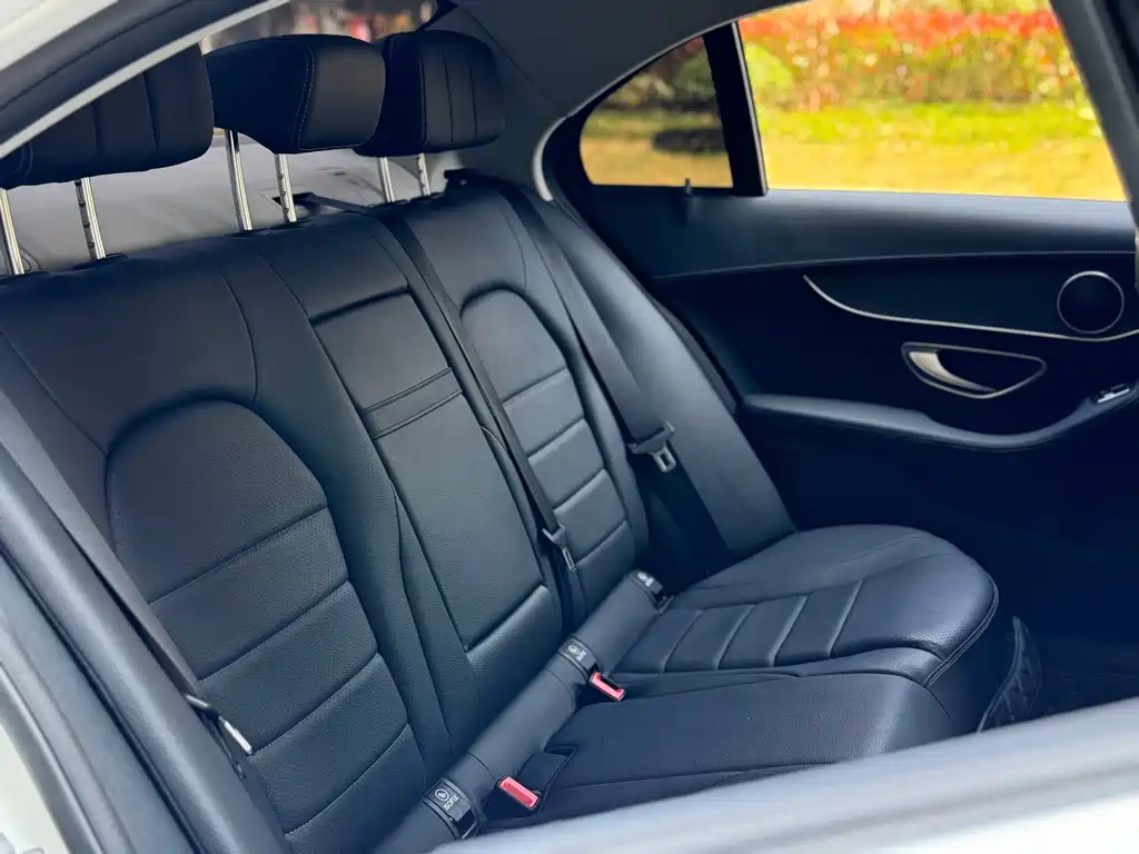 Mercedes-Benz C-Class 2017 — фото 15