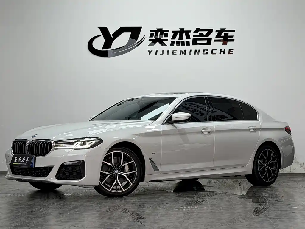BMW 5 Series 2021