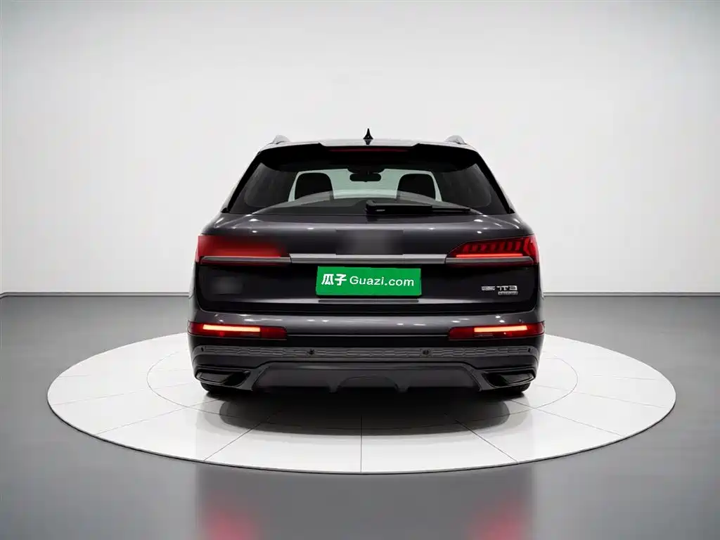 Audi Q7 2021