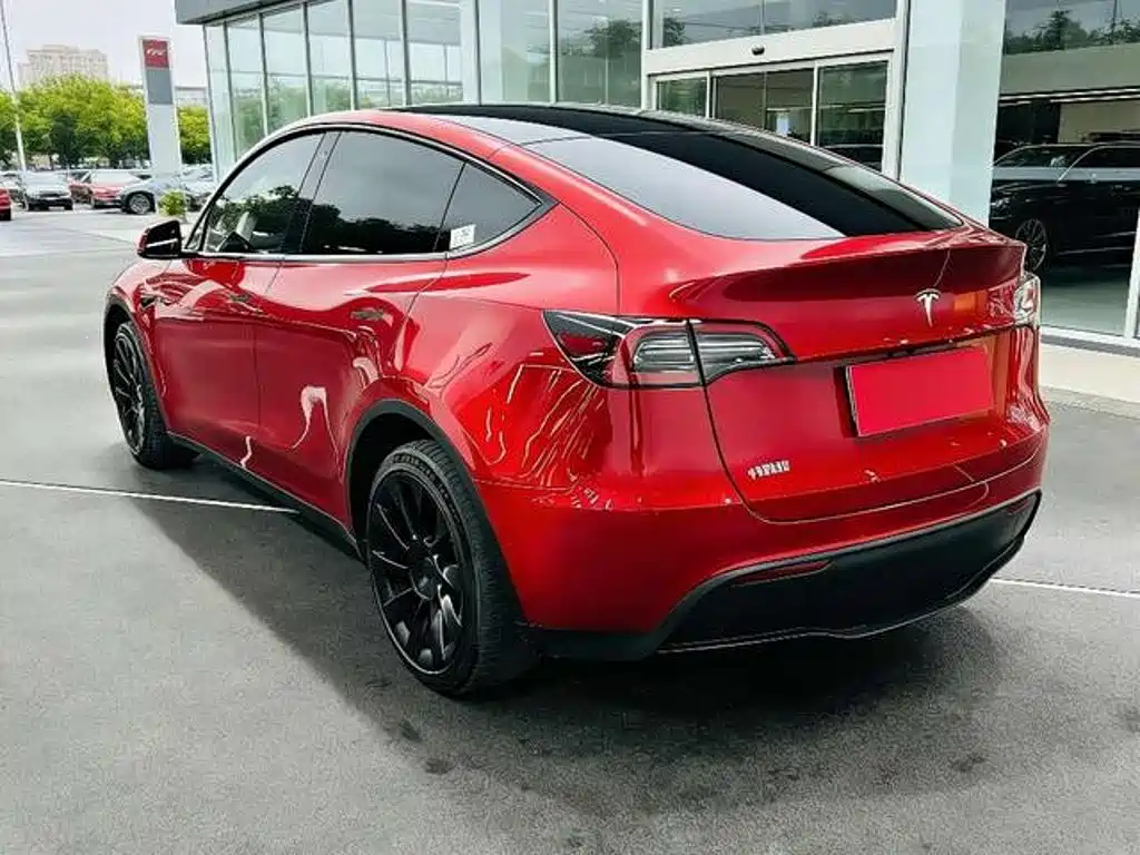 Tesla Model Y 2023 — фото 4