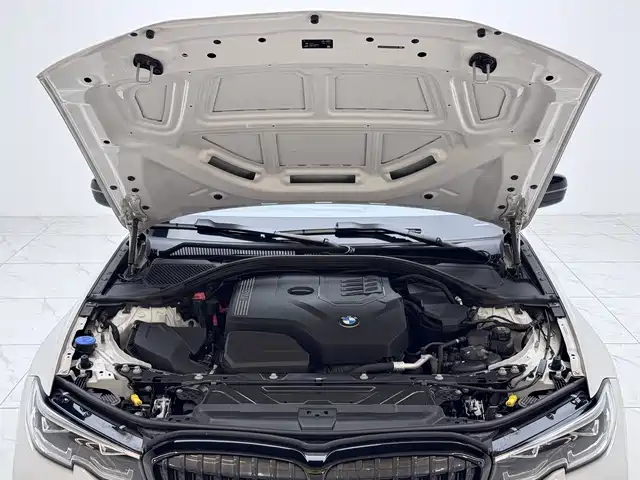 BMW 3 Series 2020 — фото 17