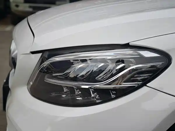 Mercedes-Benz C-Class 2019