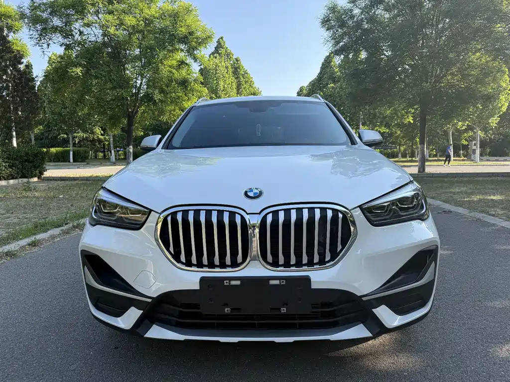 BMW X1 2023 — фото 1