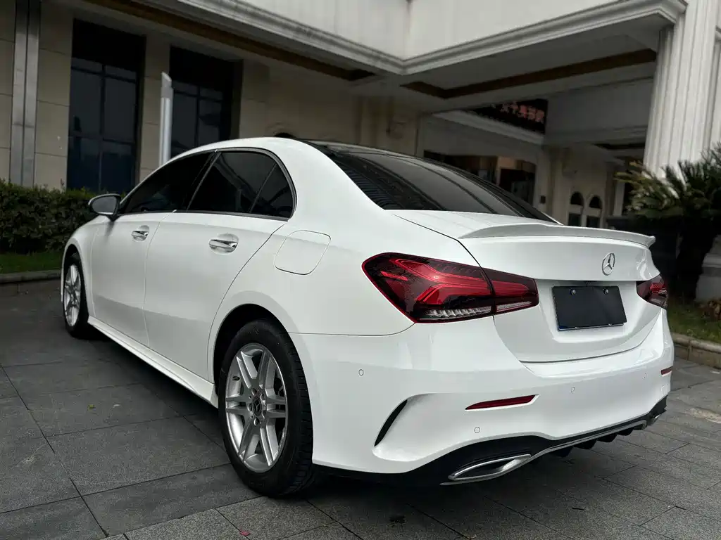Mercedes-Benz A-Class 2021 — фото 12