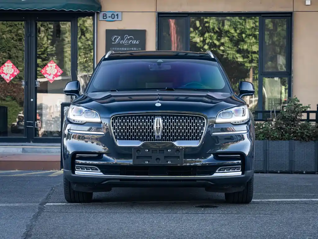 Lincoln Aviator 2022 — фото 2