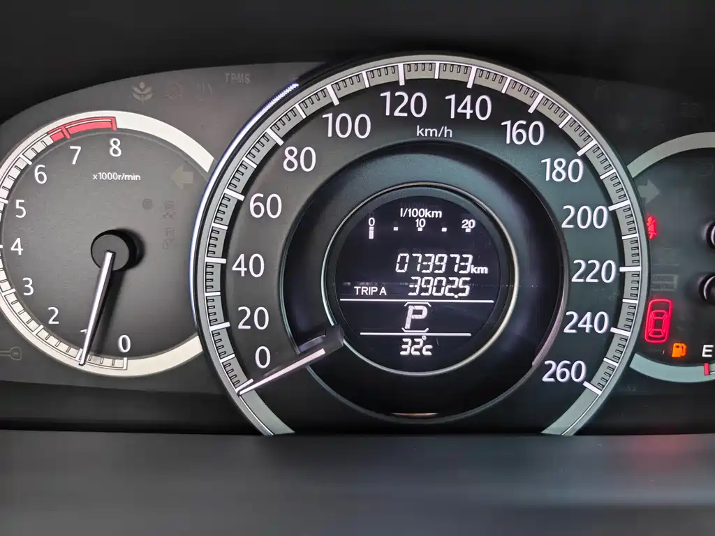 Honda Accord 2015 — фото 14