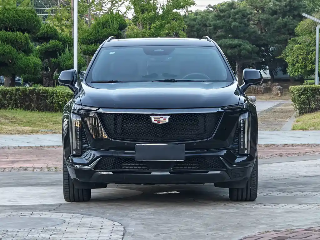Cadillac XT5 2025 — фото 2