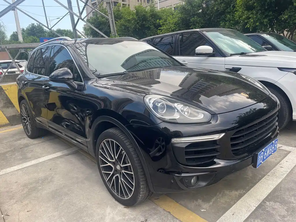 Porsche Cayenne 2017 — фото 3
