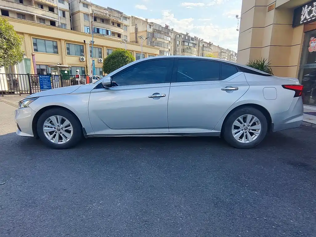 Nissan Teana 2020