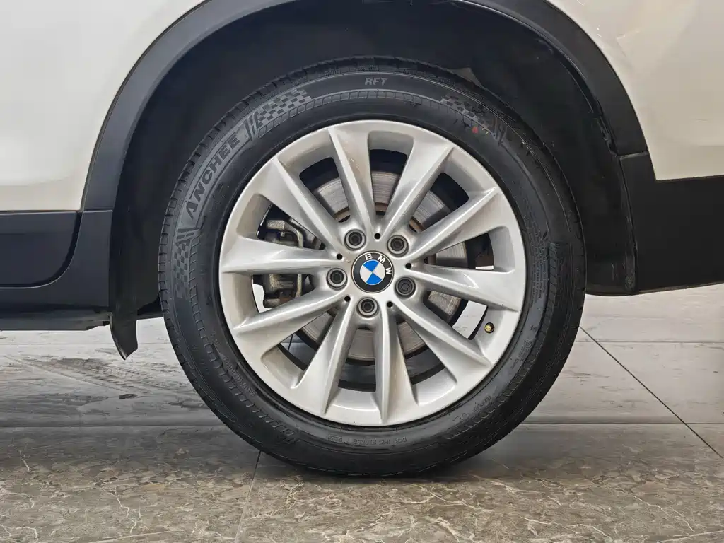 BMW X3 2018 — фото 9
