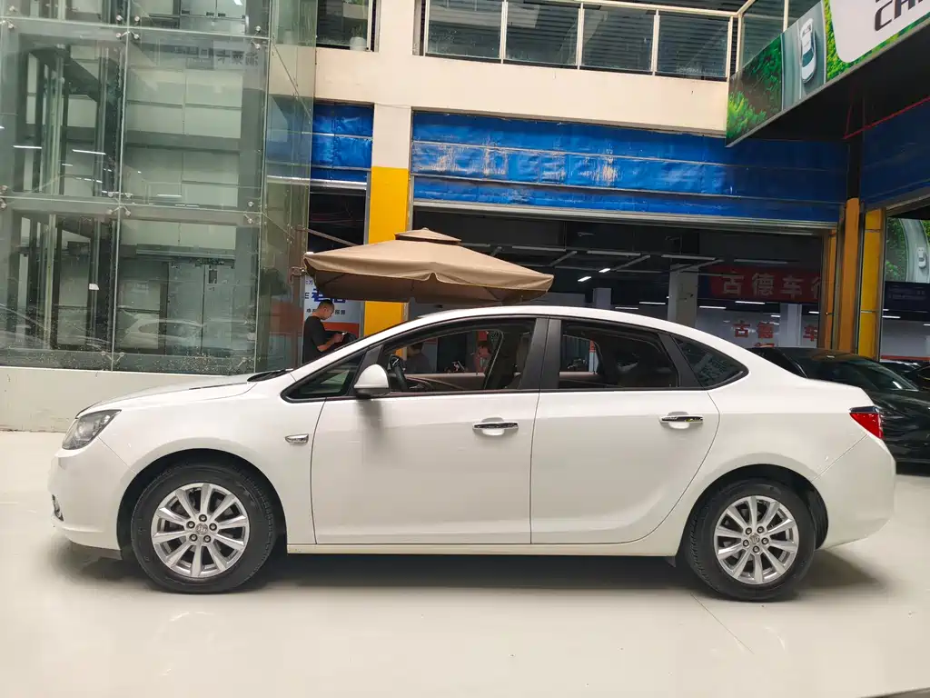 Buick Excelle 2014