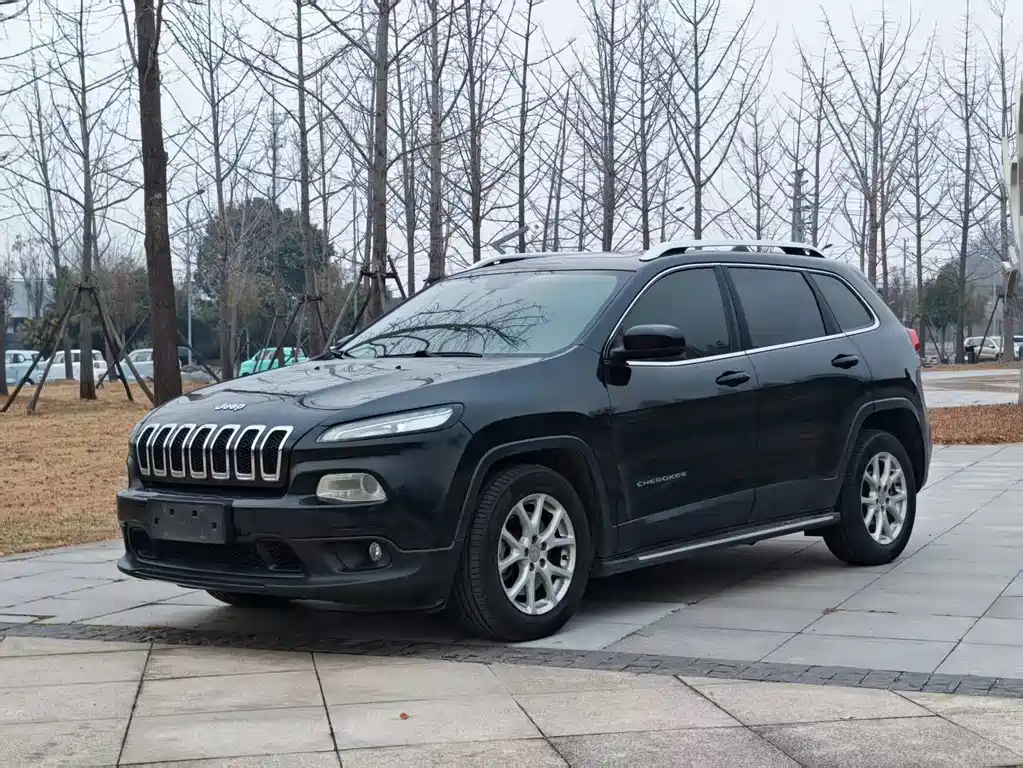 Jeep Cherokee 2016