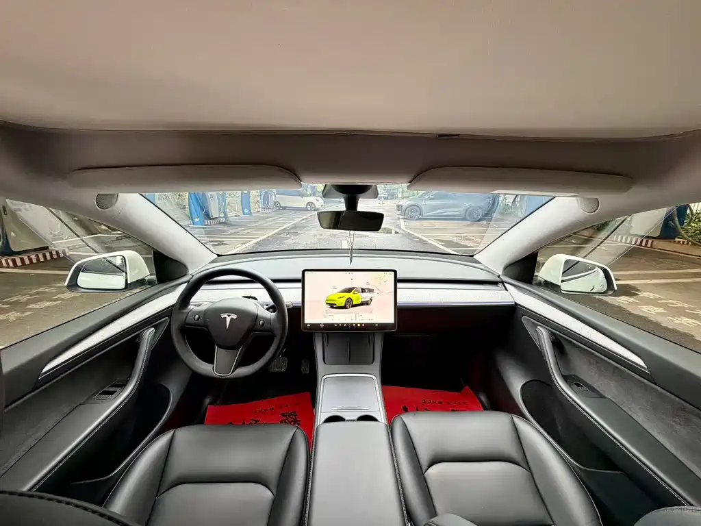 Tesla Model Y 2023 — фото 10