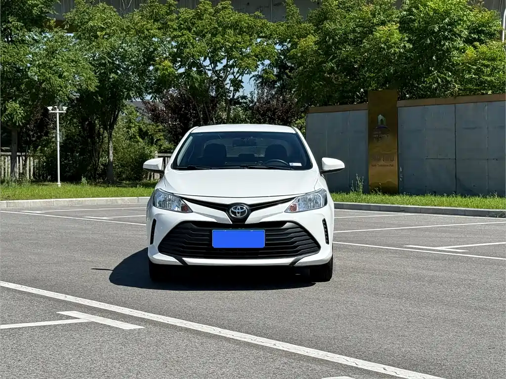 Toyota Vios 2019 — фото 25