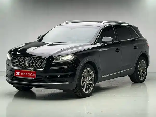 Lincoln Nautilus 2021