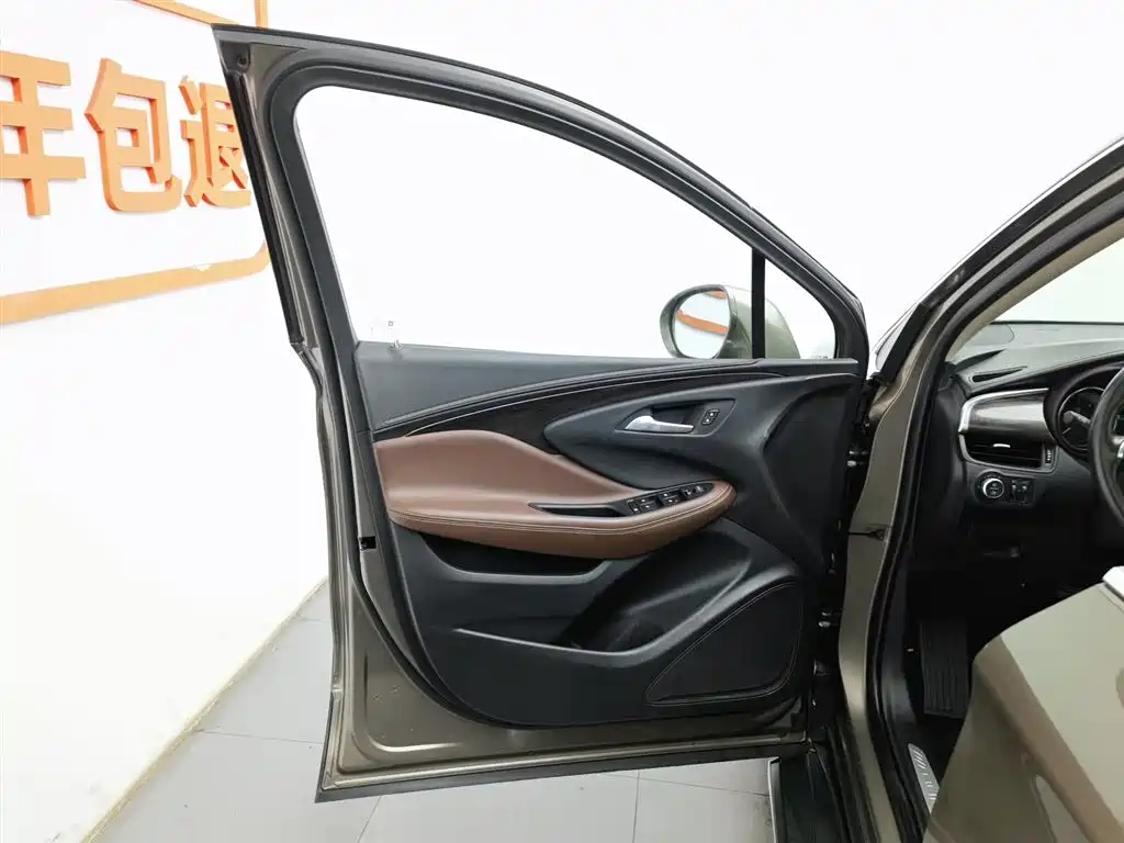Buick Envision Plus 2016 — фото 8
